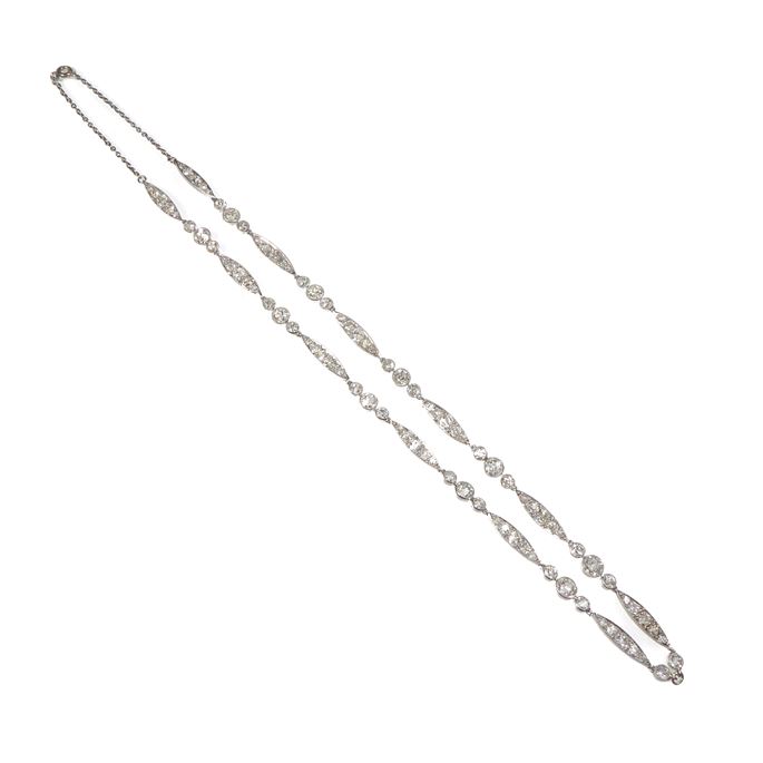 Diamond and platinum chain necklace | MasterArt